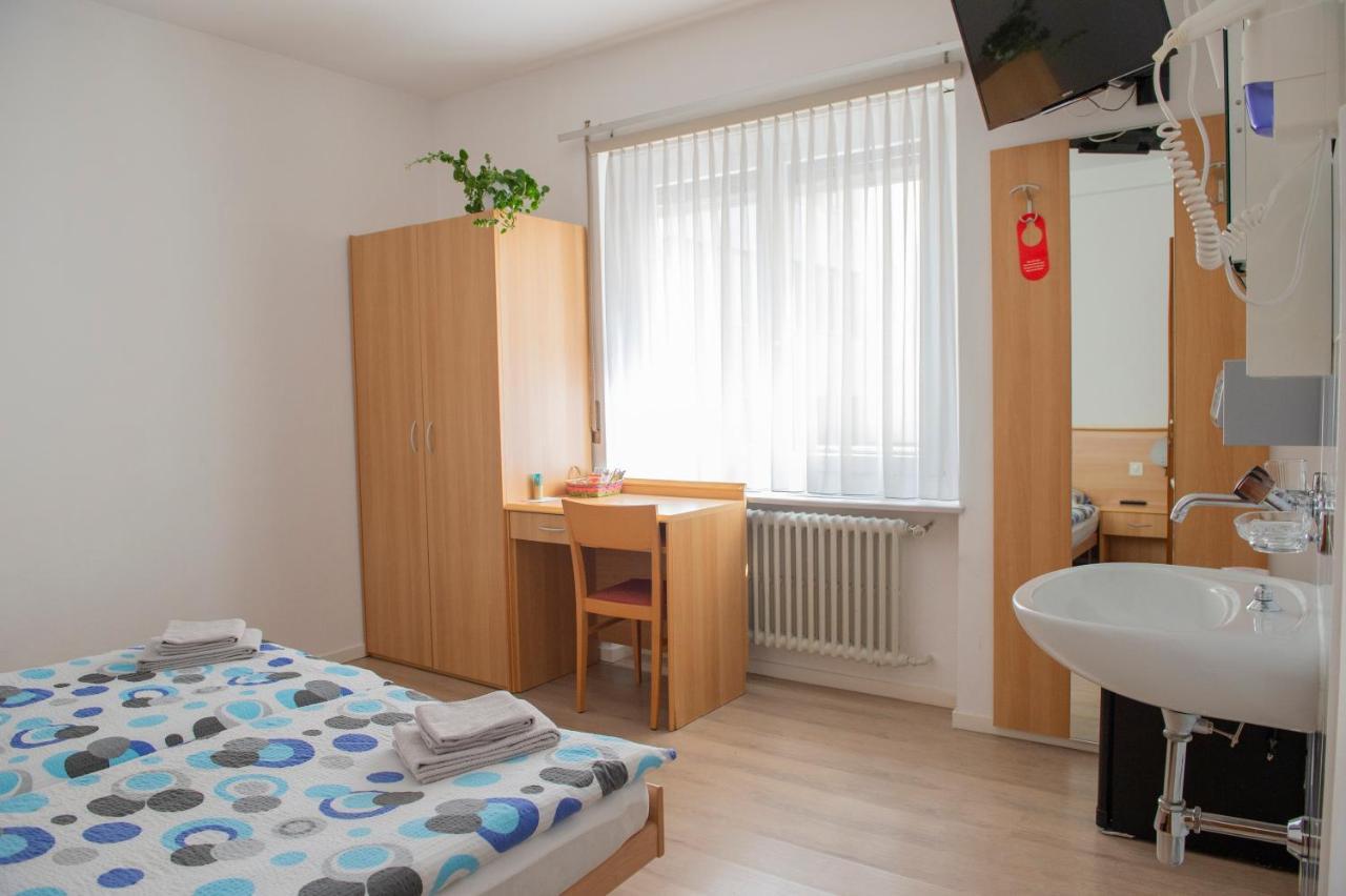 Garni Moderno Bellinzona Exterior foto